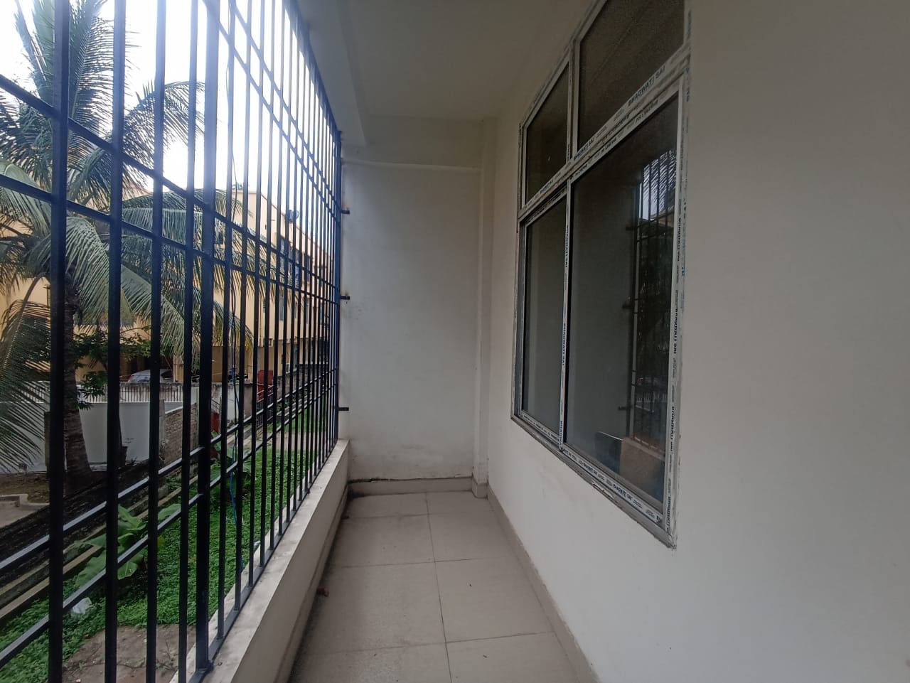 Unfurnished 3bhk in Downtown Sorumotoria, Doctor Zakir Hussain Road, Bormotoria, Guwahati, Assam, India for Rent